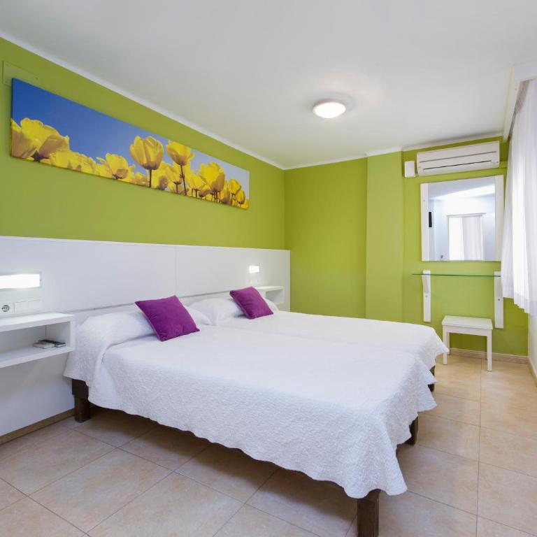 Hostal Costa Blanca - Habitación Doble - 1 o 2 camas - 10