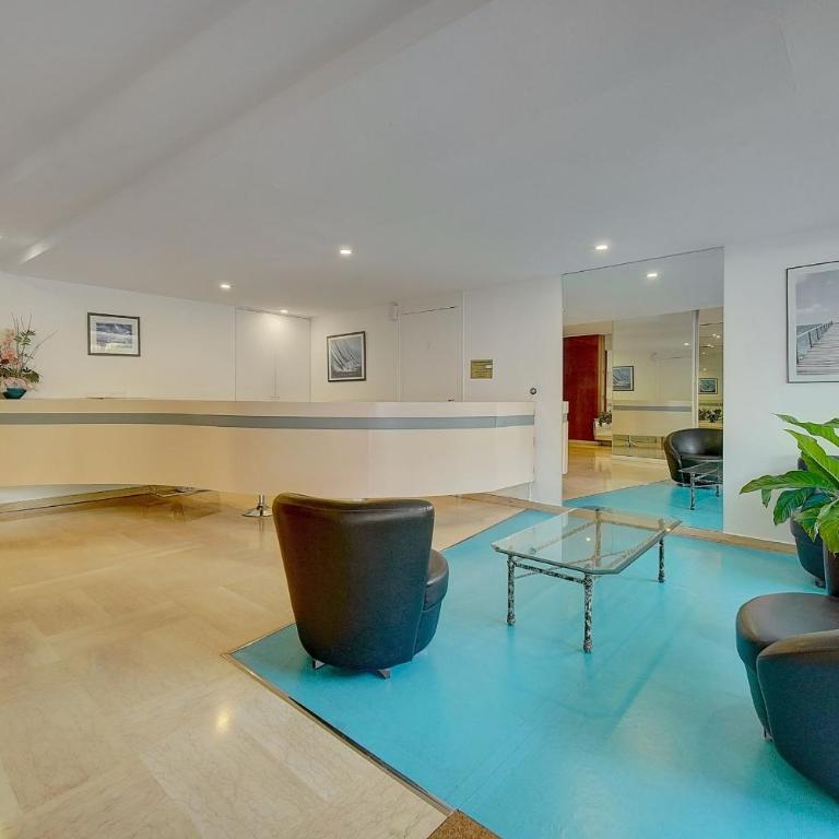 UPSTAYS Sea View Terrace 20m2 Studio - Studio - 17