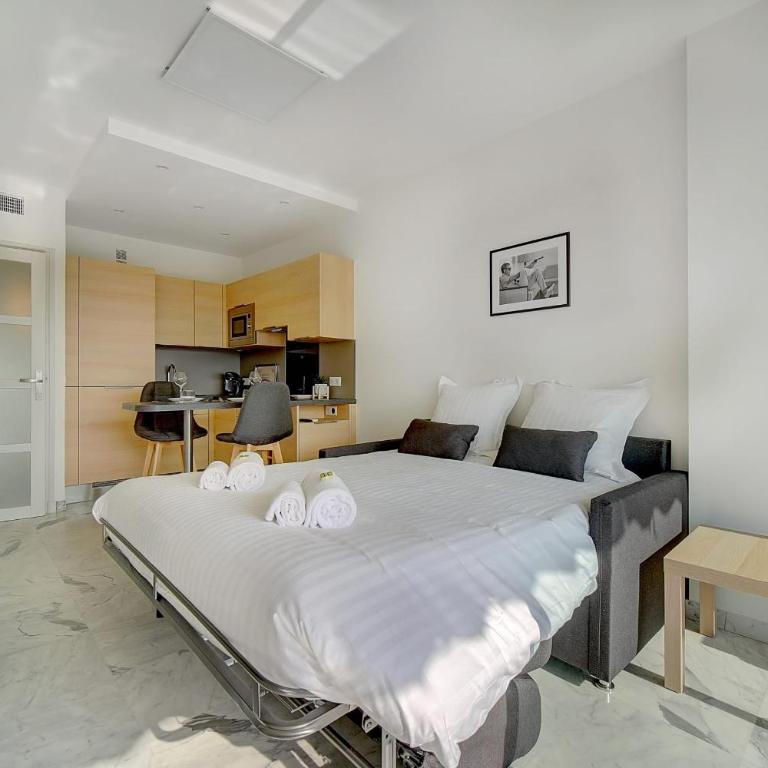 UPSTAYS Sea View Terrace 20m2 Studio - Studio - 12