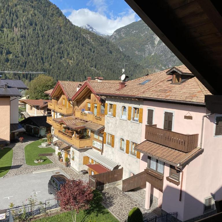 032 Mansarda Pinzolo - Appartamento con 2 Camere da Letto - 6