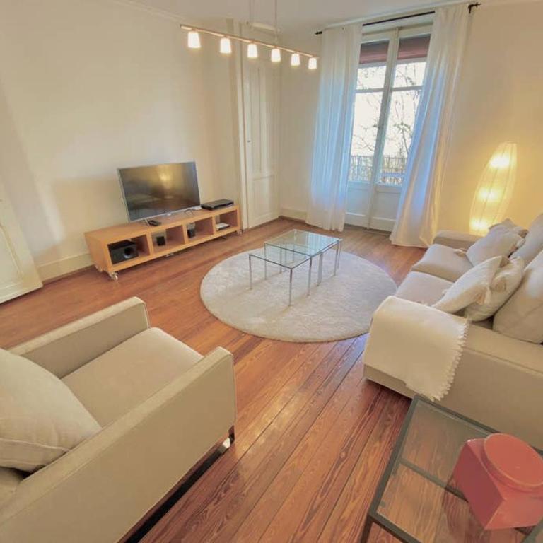 Your bright charming cocoon between lake and city - Apartment - 2