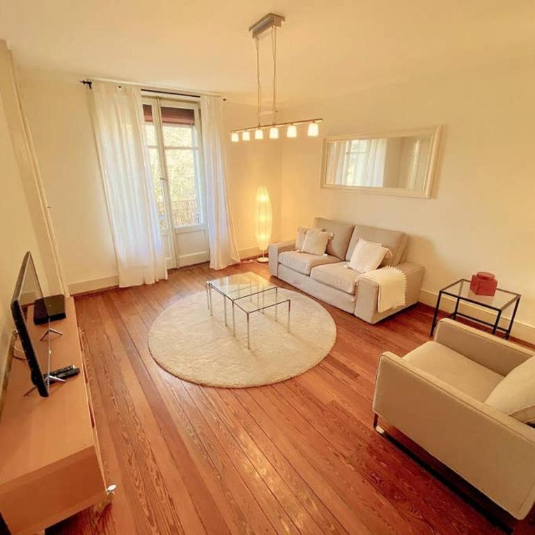 Your bright charming cocoon between lake and city - Apartment - 11