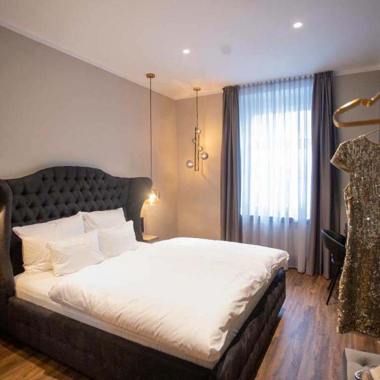 Munich Rooms Hotel - Zimmer mit Queensize-Bett - 28