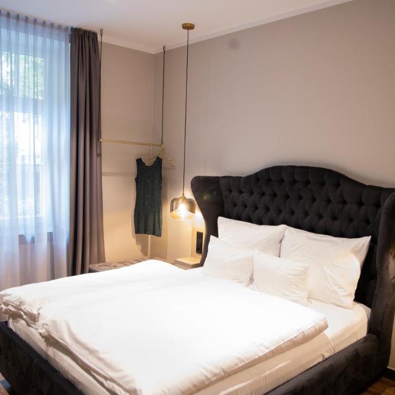 Munich Rooms Hotel - Zimmer mit Queensize-Bett - 30