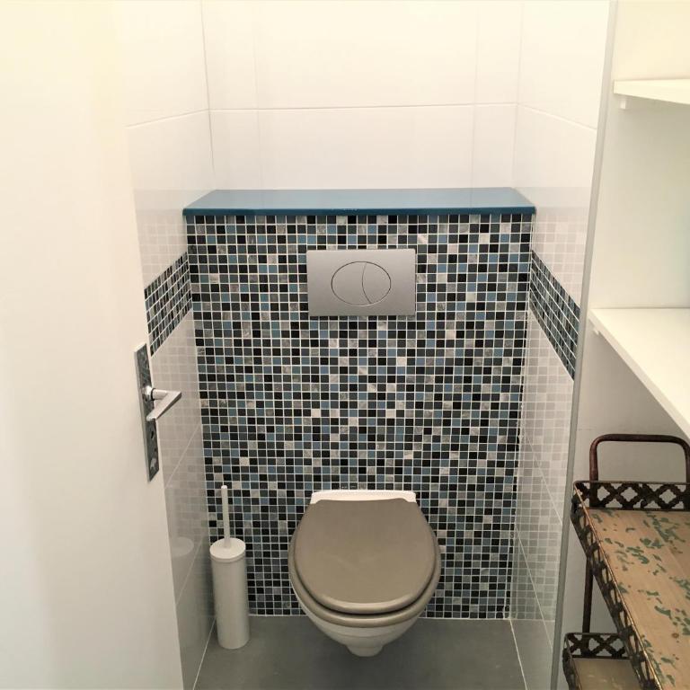 BedinReims elegant green bottle quiet and close to center free parking and wifi free ideal 5 à 9 Adultes - Appartamento Deluxe - 15