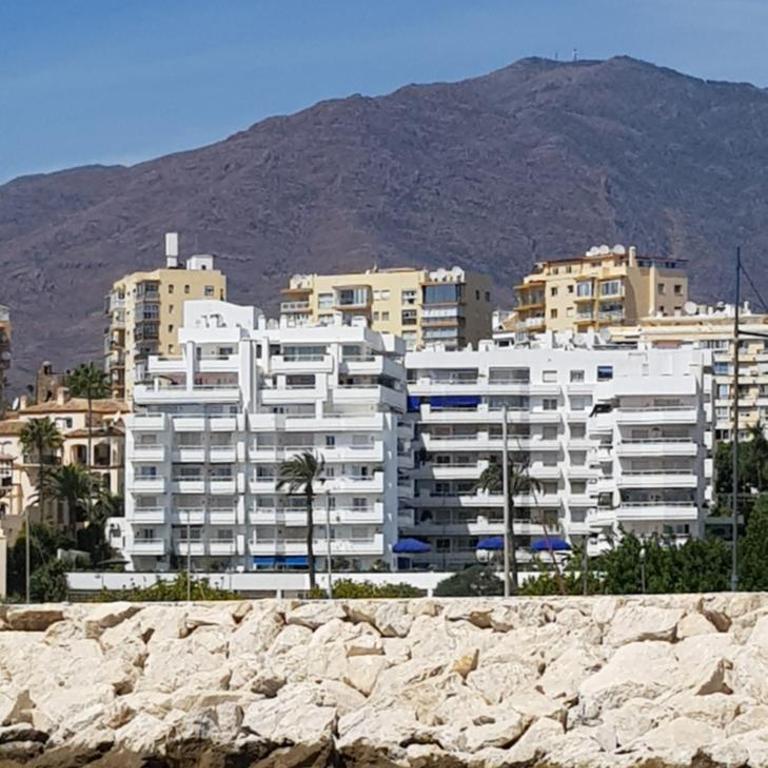 PUERTO ESTEPONA - Apartamento con vistas al mar - 3