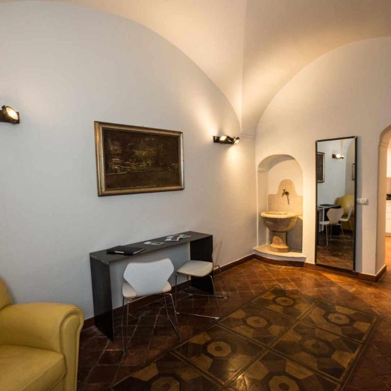Historical apartment in the center of Gravedona - Larihome A02 - Appartamento con 3 Camere da Letto - 3
