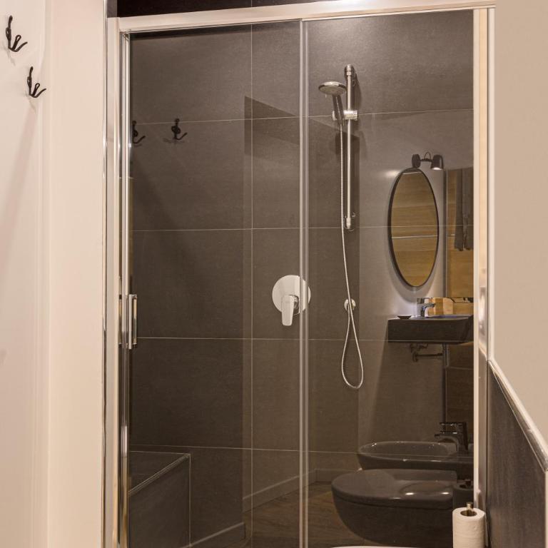 GuestHost - Comfy Studio in Isola - Monolocale Superior - 8