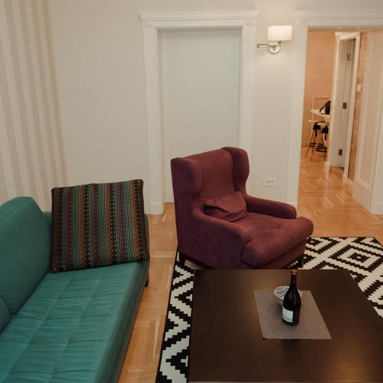 Opera 1 - One-Bedroom Apartment - 4