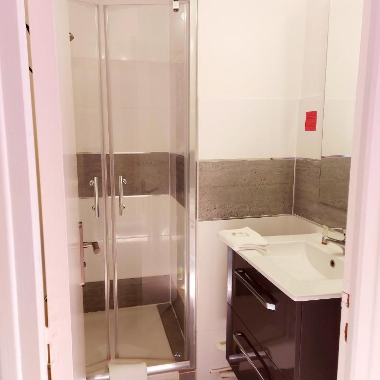 Hotel Mondial - Chambre Triple - 27