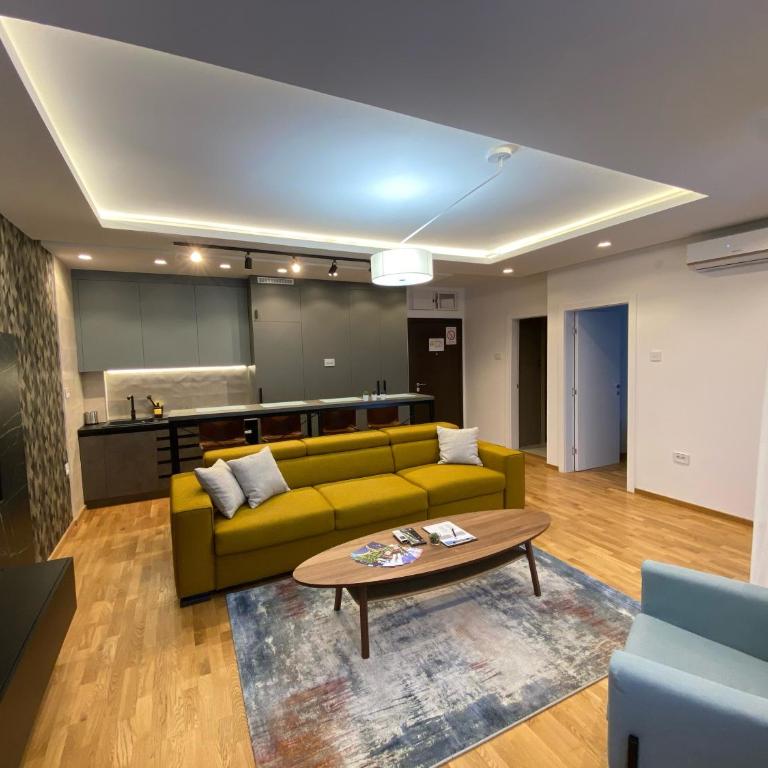 Stone Lux Apartman - One-Bedroom Apartment - 3