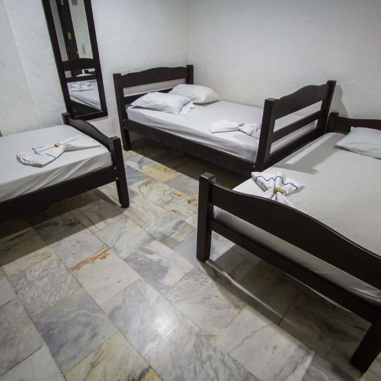 Blue Star Hotel - Habitación Cuádruple Estándar - 8