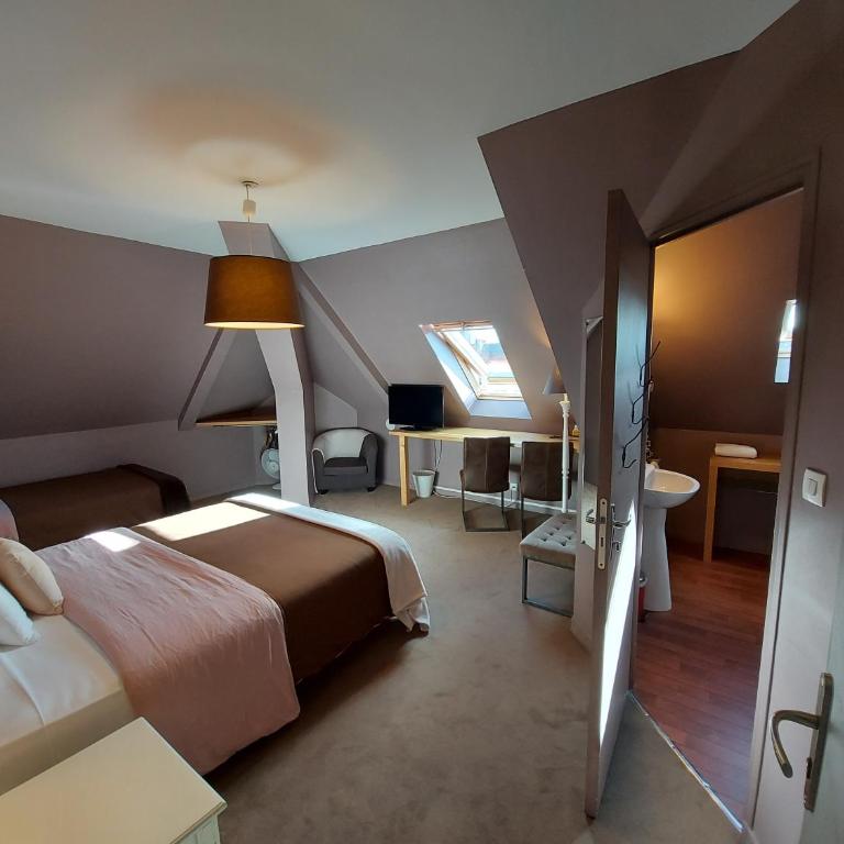 Hotel Mondial - Chambre Triple - 24