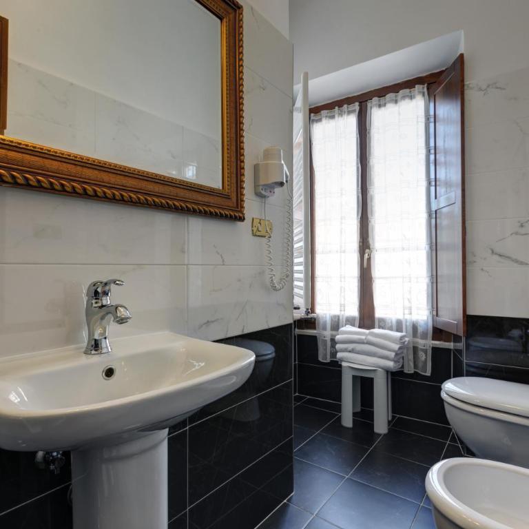 Hotel Residenza In Farnese - Camera Matrimoniale - 1