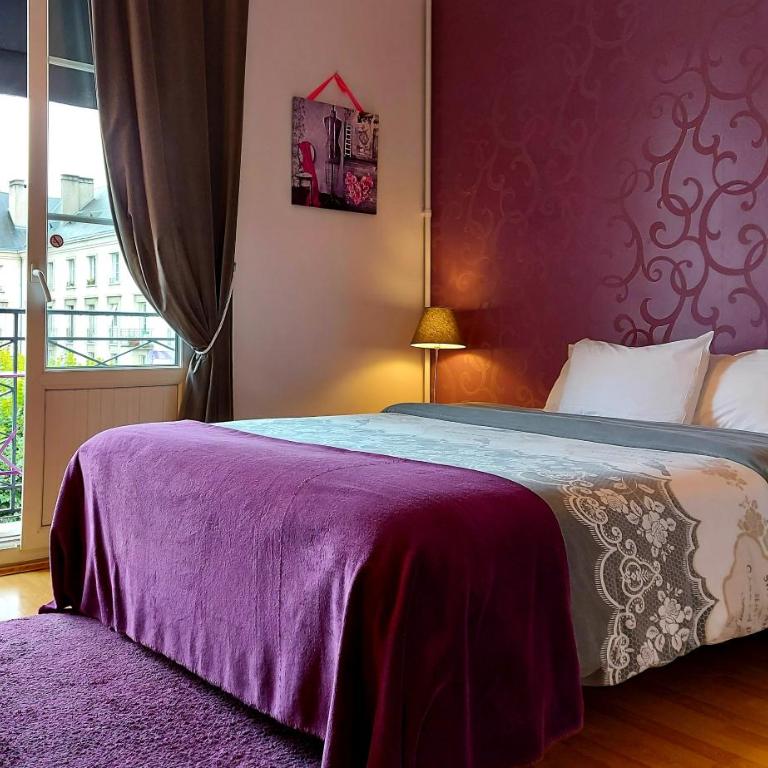 Hotel Mondial - Chambre Lit King-Size avec Balcon - 3