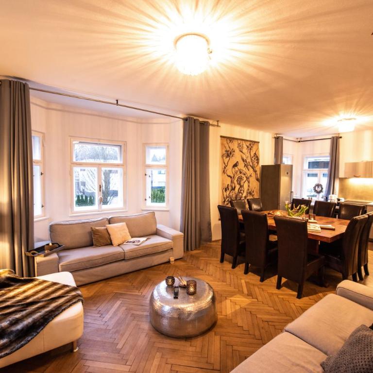Family Wellhouse Green Garden direct in Salzburg, sunny big garden, up to 16 pax, bikes for free, BBQ, sunbeds, parking for free, 15 min sound of music - Villa - 31