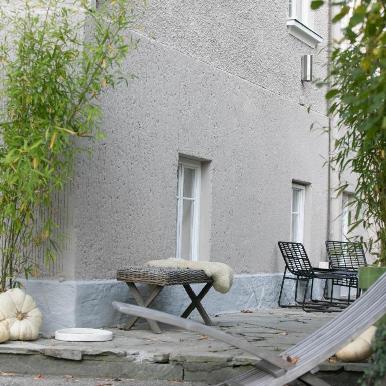Family Wellhouse Green Garden direct in Salzburg, sunny big garden, up to 16 pax, bikes for free, BBQ, sunbeds, parking for free, 15 min sound of music - Villa - 56