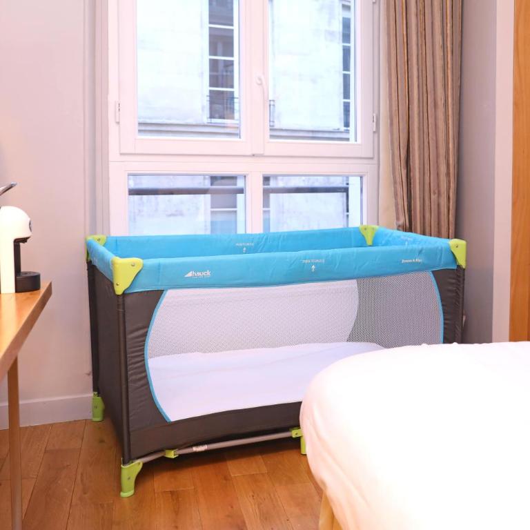 Hôtel Louvre Richelieu - Comfort Triple Room - 18