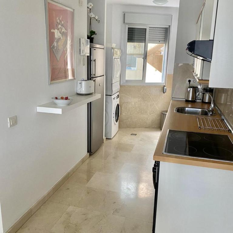 HomeForGuest Apartment next to Las Canteras with FREE Parking - Apartamento de 2 dormitorios - 7