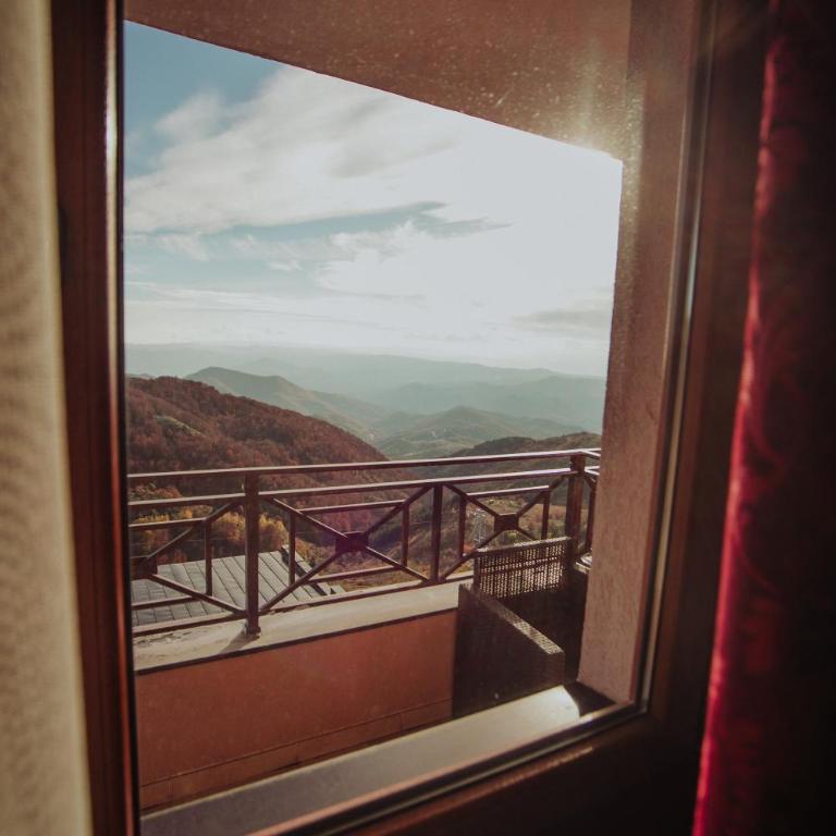 Milmari - Breakfast and pool - Apartment with Balcony - 1
