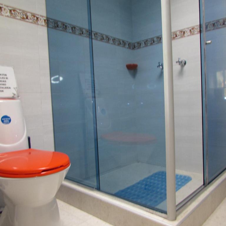 Touristic House - Habitación Cuádruple con baño privado - 11