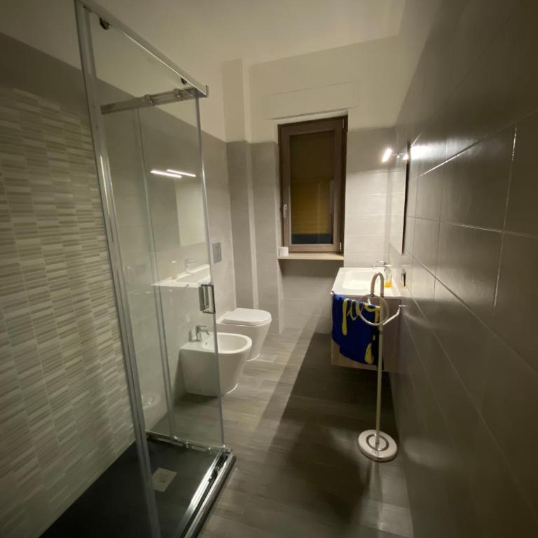 Sunset Apartments - Two-Bedroom Apartment - 6