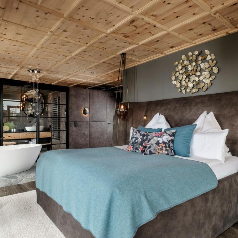 GipfelKreuzLiebe Senhoog Luxury Holiday Homes - Chalet mit 3 Schlafzimmern - 3