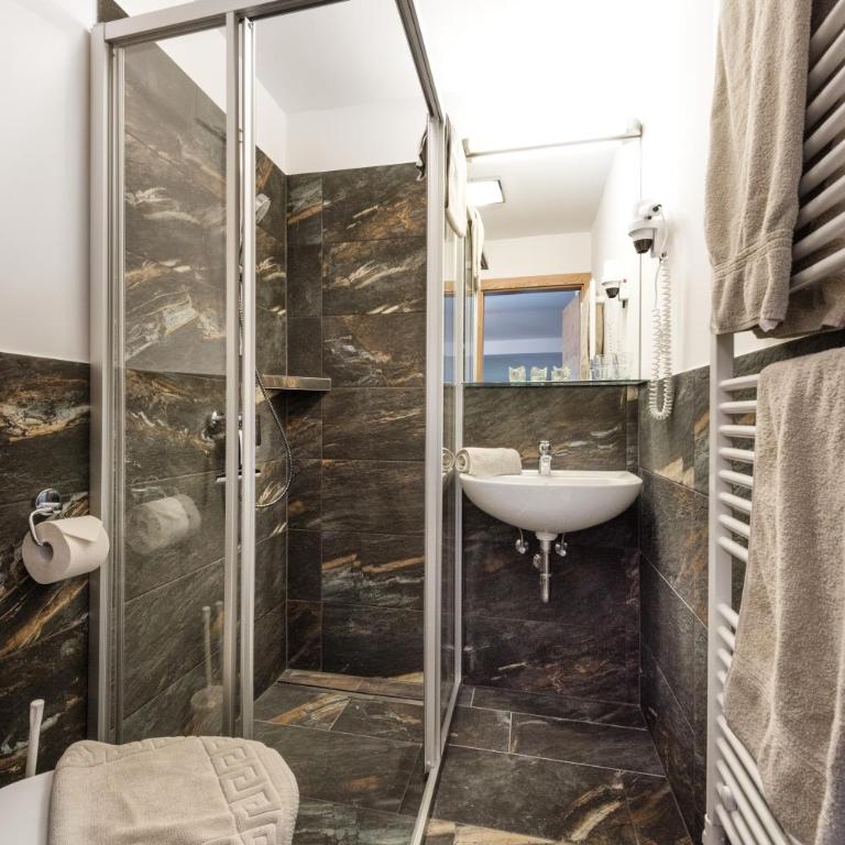 Bergparadies - inklusive Eintritt in die Alpentherme - Apartment mit zwei Schlafzimmern - Seitengebäude - 2
