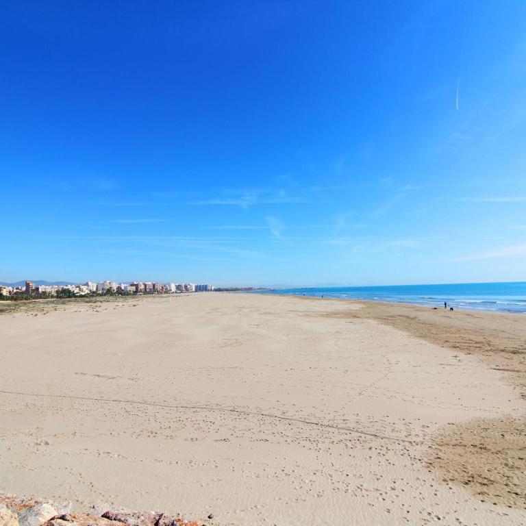 Global Vacacional, Estudio para parejas en la playa del Puerto de Sagunto - Apartamento Estudio - 32