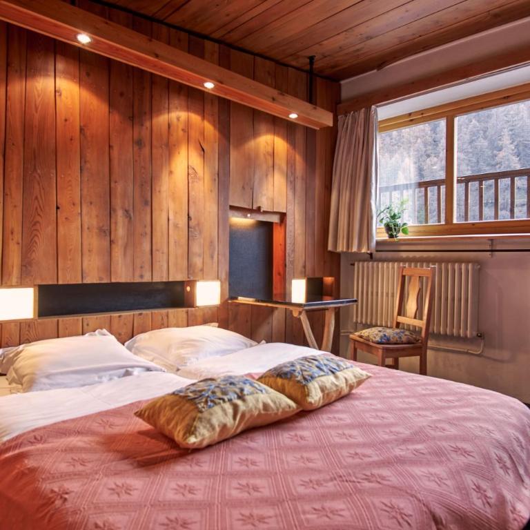 Hôtel les Lorès - Chambre Double ou Lits Jumeaux Standard - 1