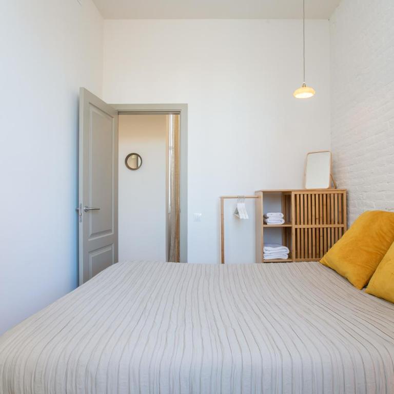 Canela Homes BARCELONA MARINA - Three-Bedroom Apartment - 33