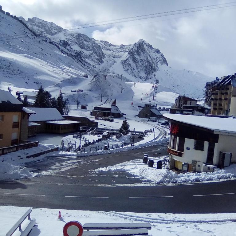 Solyneou 3 le chamoix Appartement au pied du pic du midi 8pers - Appartement - 6