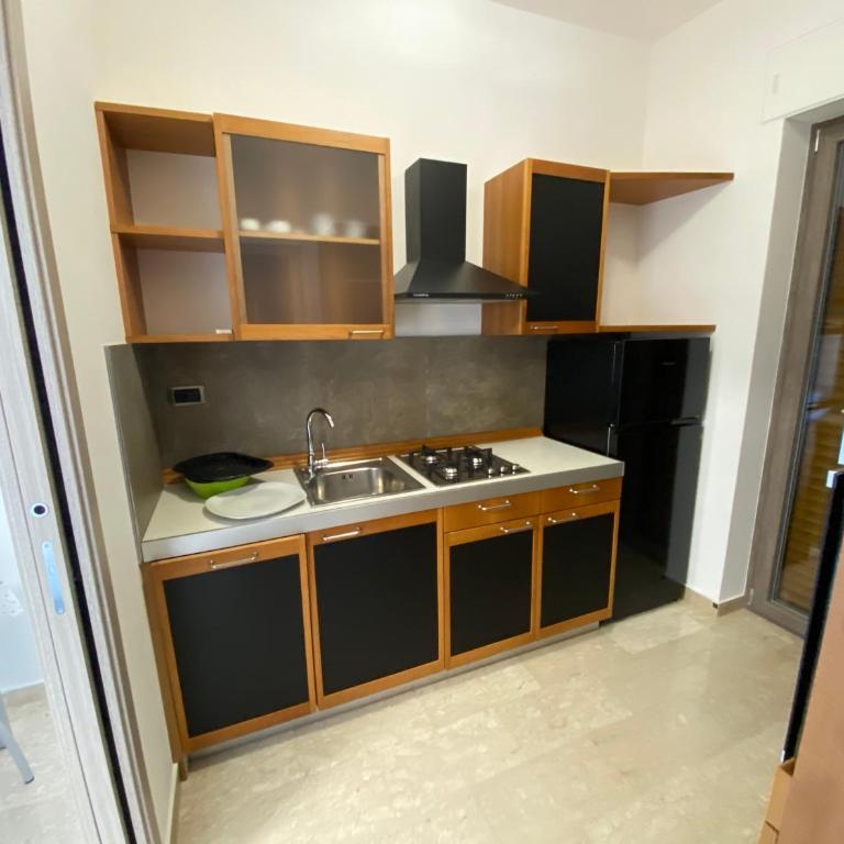 Sunset Apartments - King Studio with Sofa Bed - 8