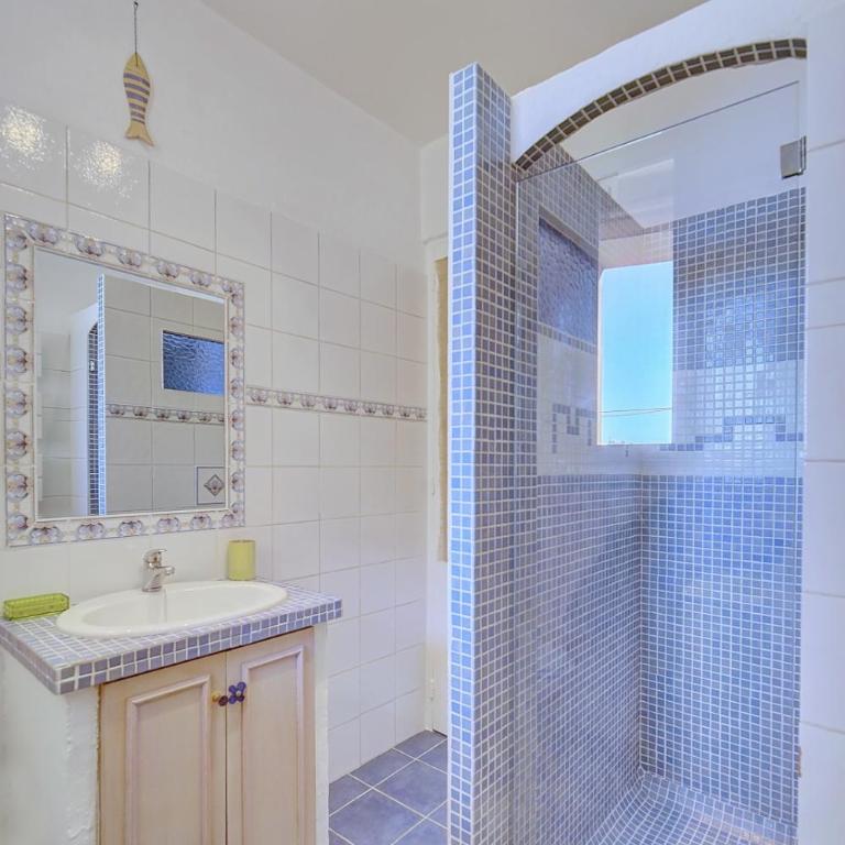 Upstays Quiet Center 60m2 Apartment - Apartment - 5