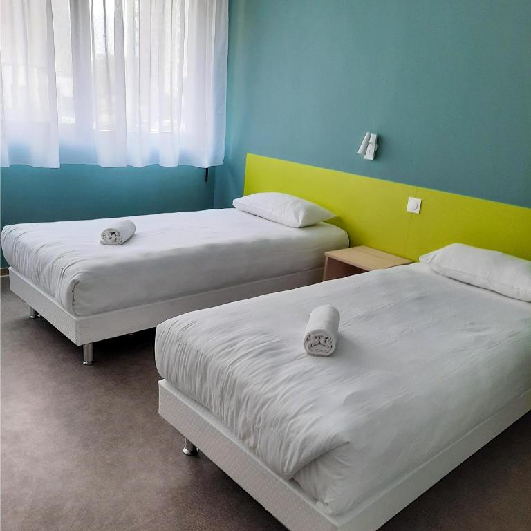 PARME ETAPE - Chambre Lits Jumeaux - 9