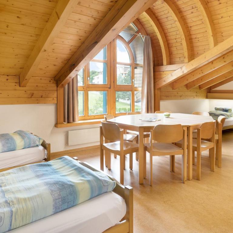 Hotel & Bildungshaus St. Jodern - Familienzimmer mit Gemeinschaftsbad - 1
