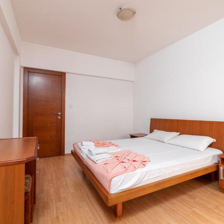 Apartmani Jovan - Apartman sa 2 Spavaće Sobe i Balkonom - 8