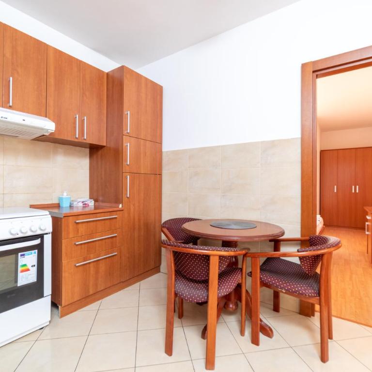 Apartmani Jovan - Apartman sa 2 Spavaće Sobe i Balkonom - 5