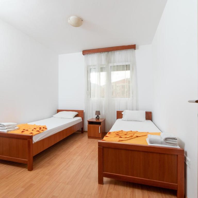 Apartmani Jovan - Apartman sa 2 Spavaće Sobe i Balkonom - 12