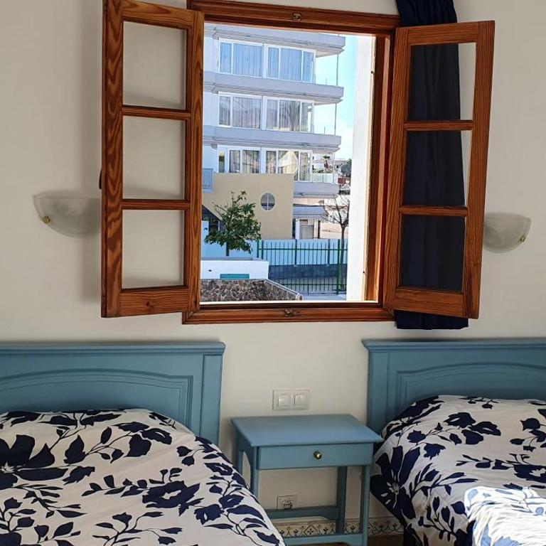 Barber Las Brisas - Two-Bedroom Apartment - 25