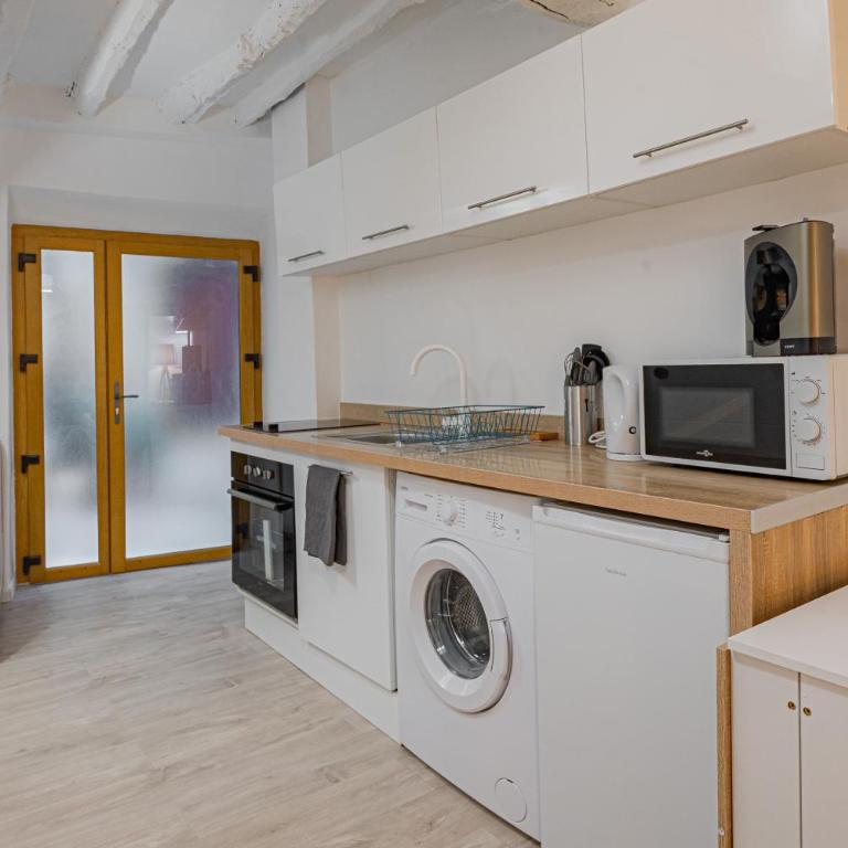 Vence...ses vieilles pierres - Appartement - Rez-de-Chaussée - 6