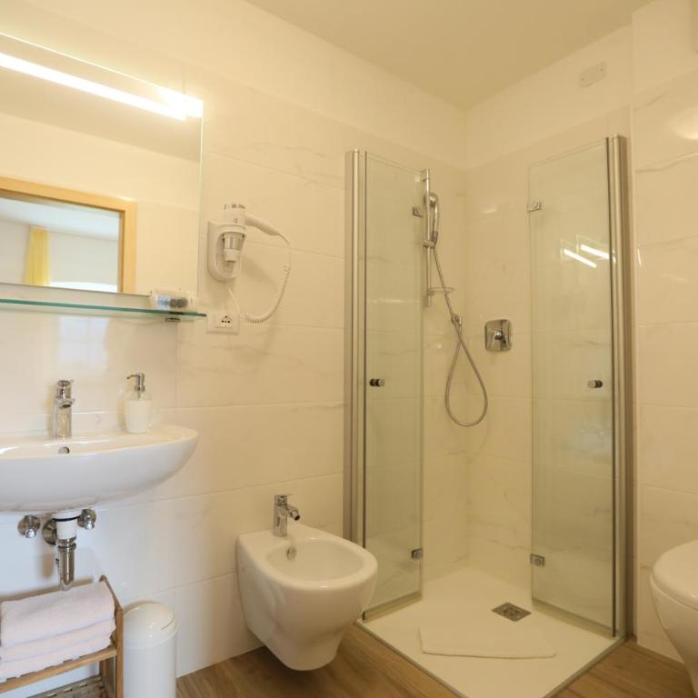 Hotel Stampfer B&B - Habitación Triple - 1