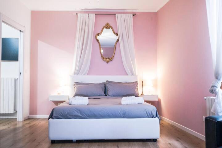 Loggia Rialto Apartments - Two-Bedroom Apartment - 19