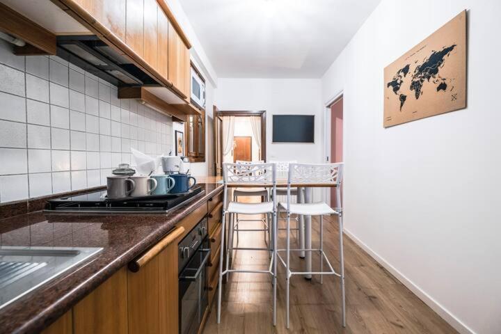Loggia Rialto Apartments - Two-Bedroom Apartment - 5