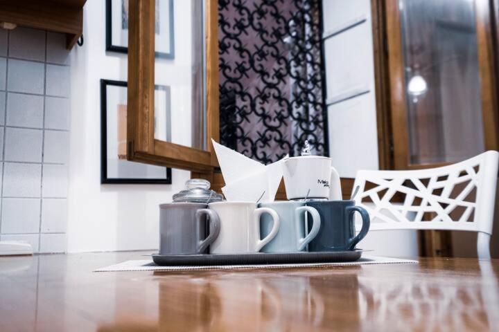 Loggia Rialto Apartments - Two-Bedroom Apartment - 24