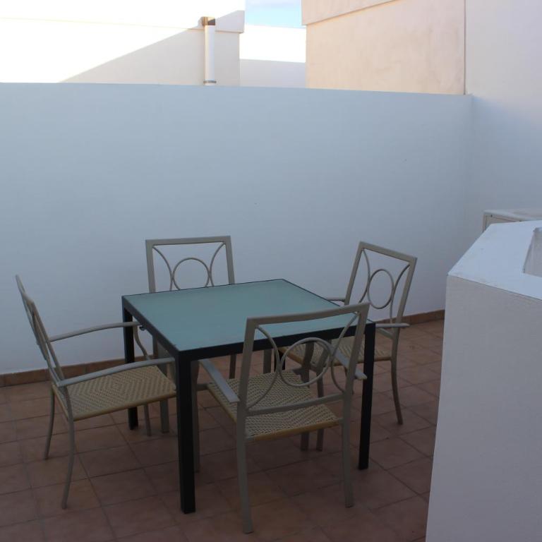 Holiday Apartments Malvarrosa Beach - Two-Bedroom Apartment - 6