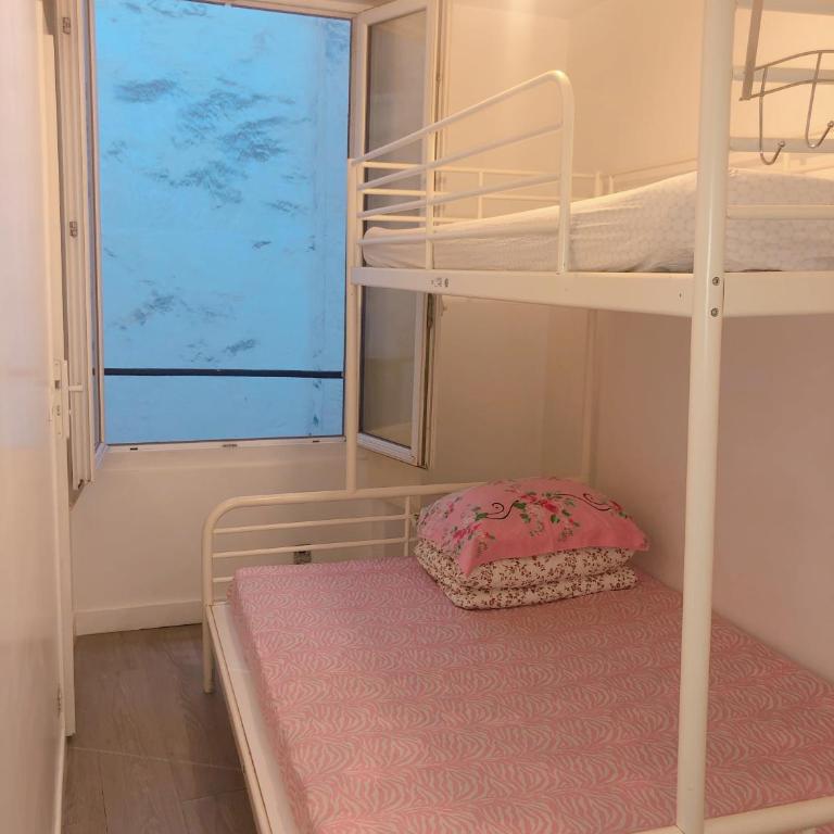 Art Beaubourg - Chambre Double ou Lits Jumeaux avec Salle de Bains Privative - 1