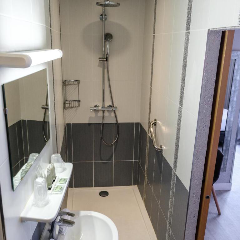 HOTEL DE PARIS MONTPARNASSE - Suite Exécutive - 11