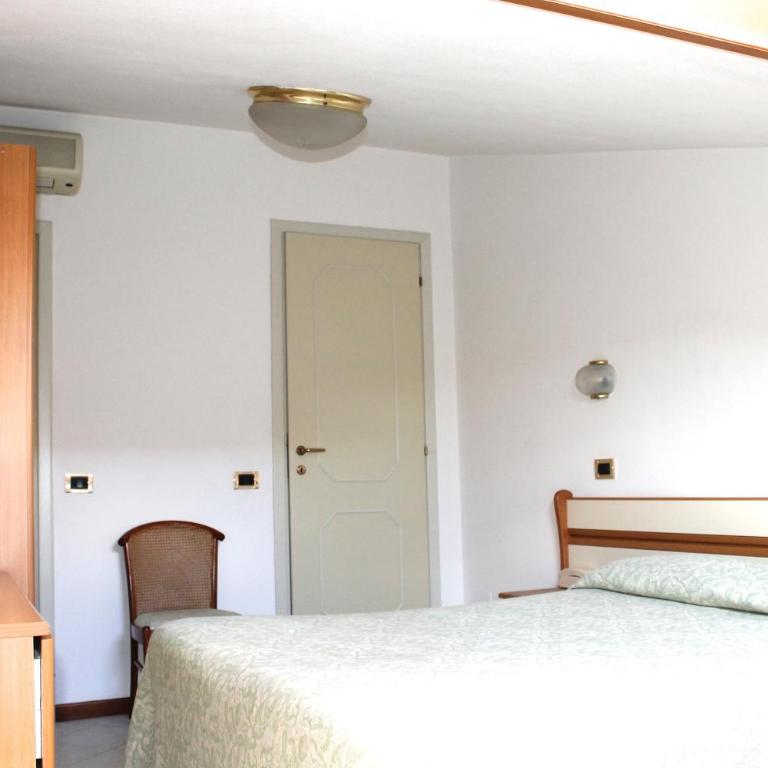 Hotel I 4 Assi - Camera Matrimoniale Economy - 17