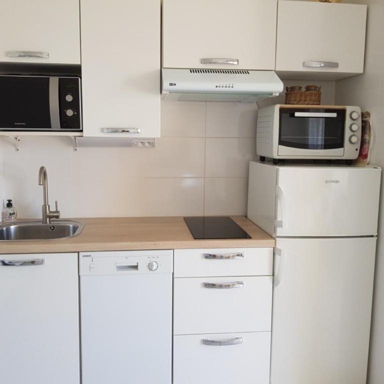 Le Garden 250 m plage du Chay - Appartement - 9